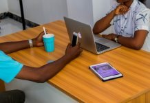 Cinq erreurs à ne pas commettre dans son CV.