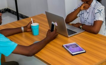 Cinq erreurs à ne pas commettre dans son CV.
