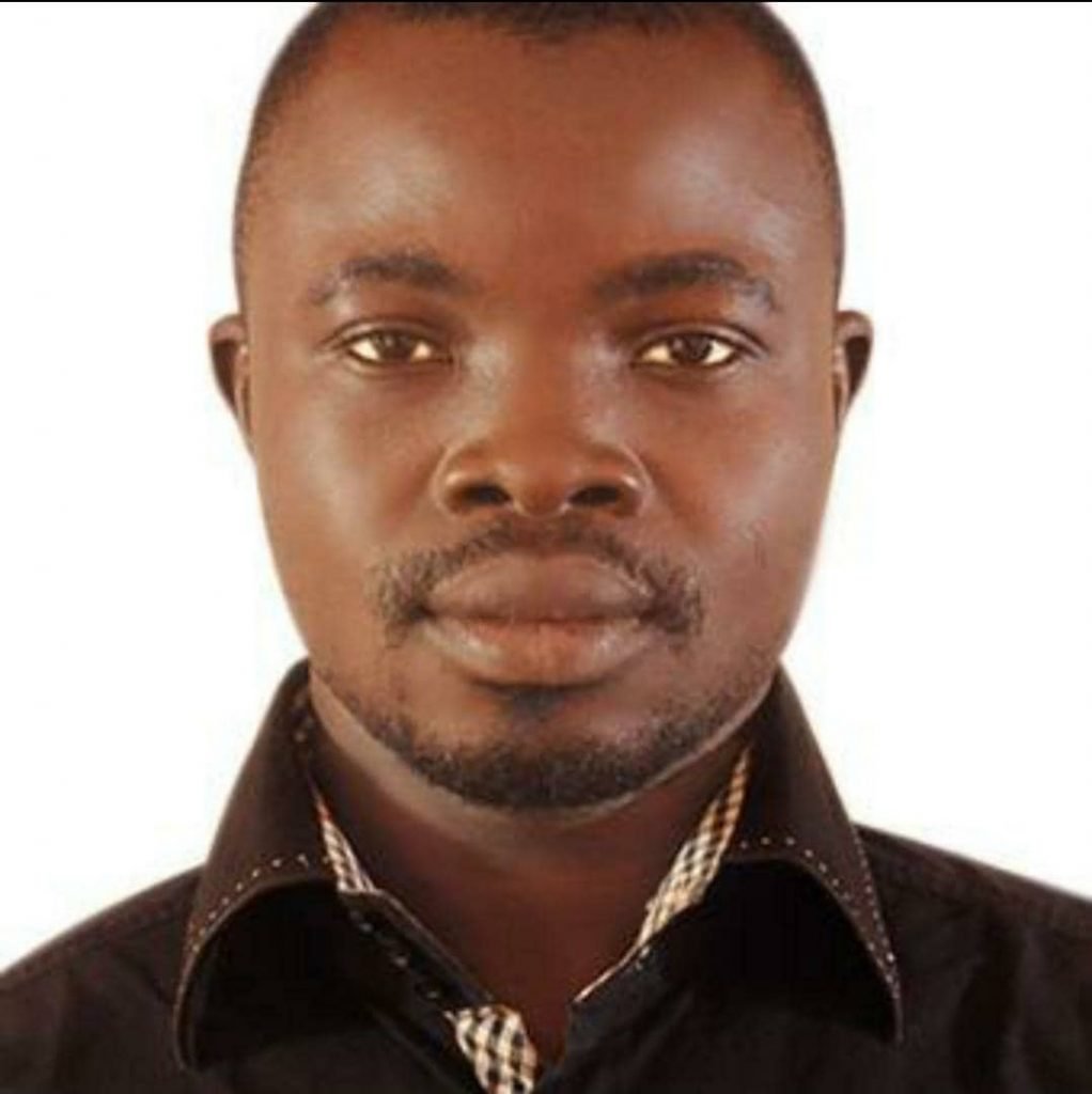 L’attribut alt de cette image est vide, son nom de fichier est Inoussa-OUED-1-1022x1024.jpg.