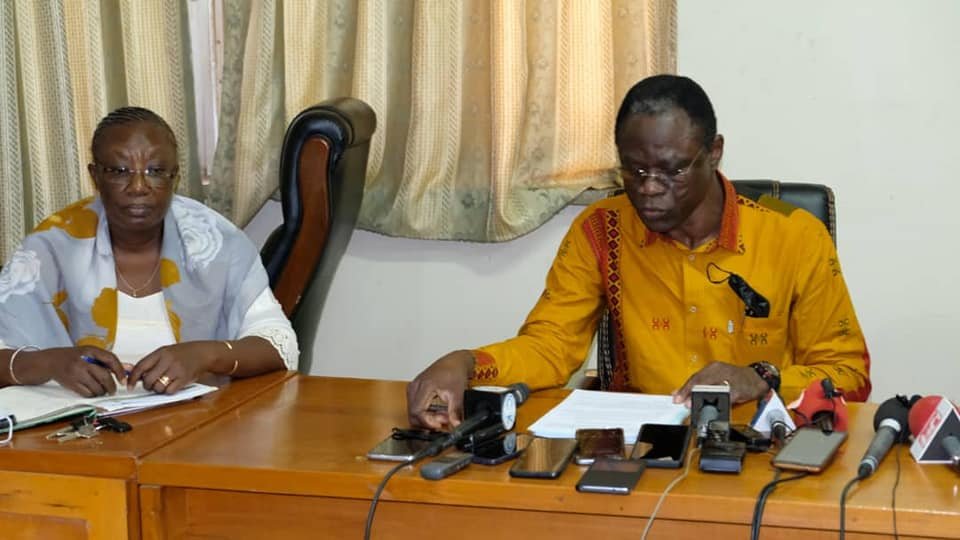 L’attribut alt de cette image est vide, son nom de fichier est menalpln-conf-presse.jpg.