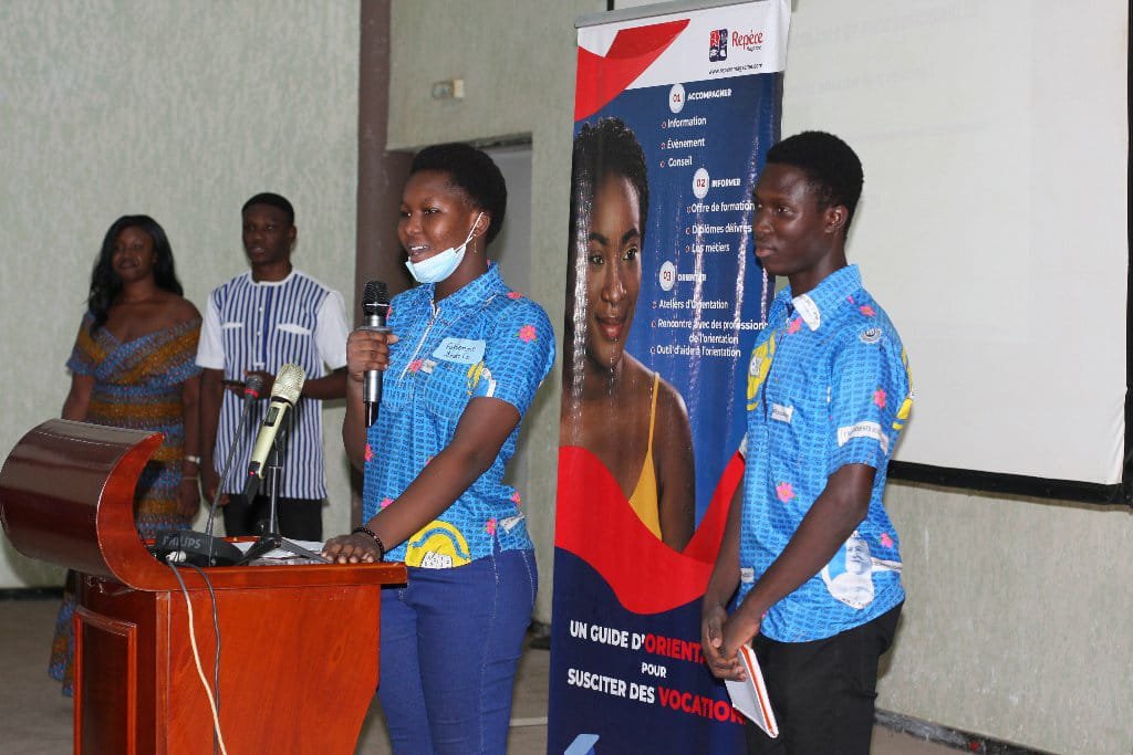 L’attribut alt de cette image est vide, son nom de fichier est fabienne-saw.jpg.